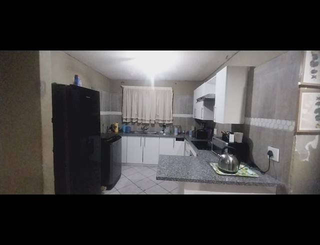 3 BEDROOM APARTMENT FOR SALE IN RENSBURG